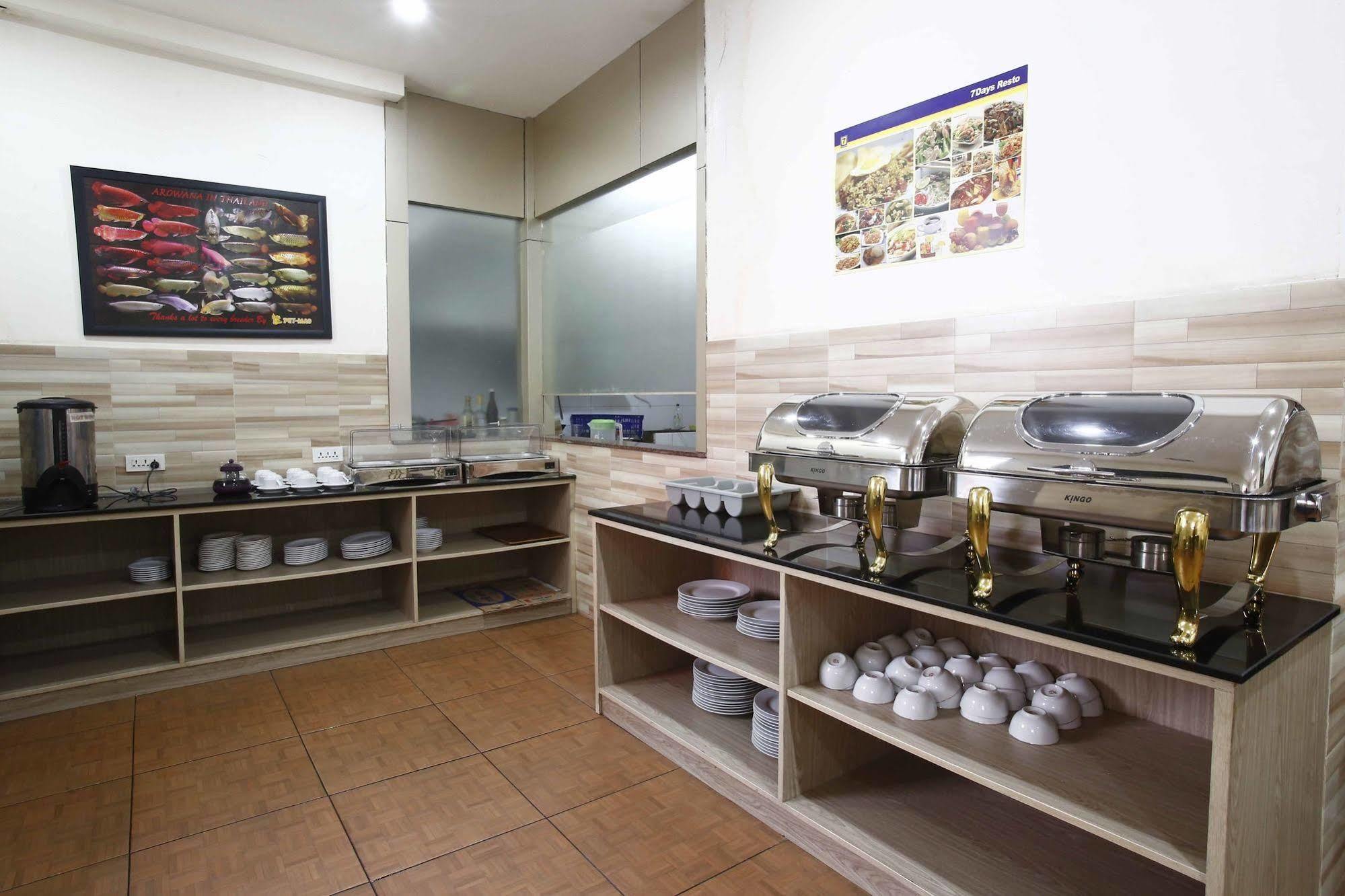 雅加达 Reddoorz @ Gajah Mada酒店 外观 照片